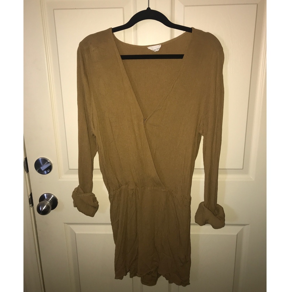 Women’s Brown Long Sleeve V-Neck Elastic Waist Flowy Casual Dress | Wet Seal